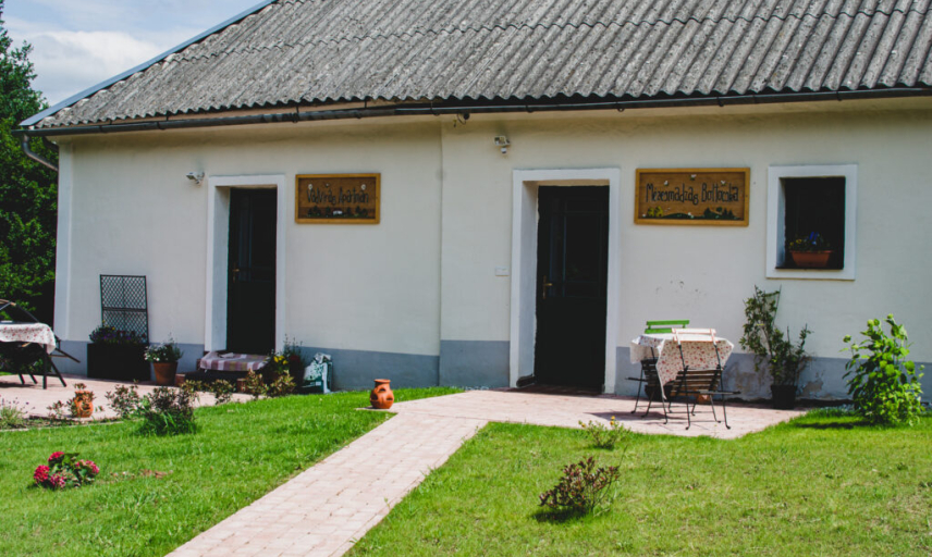 KOVACS - KOVACS KOVACS